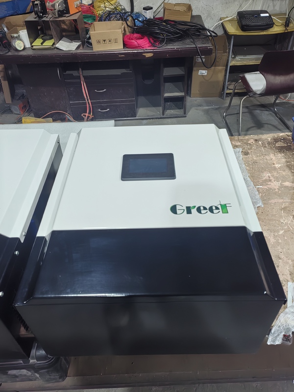 Regulador de energía solar y eólica de voltaje de batería personalizable 42-1000V con funciones de protección contra la sobre descarga