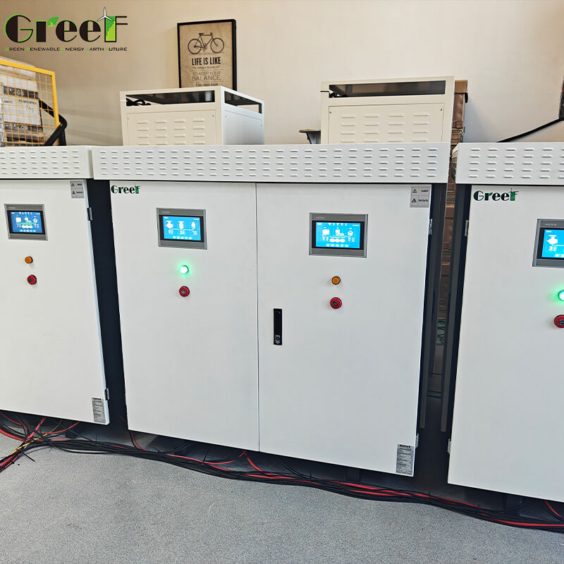 Controlador de batería de iones de litio en red con pantalla táctil LCD y eficiencia máxima del 95% para sistemas solares y eólicos