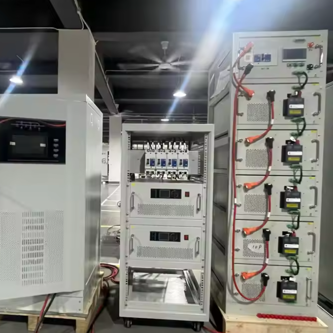 Batería de litio de alto voltaje con profundidad de descarga > 80% Tamaño de batería personalizado y BMS inteligente para almacenamiento de energía industrial