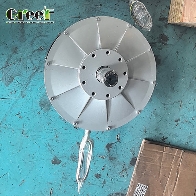 Generador de magnetos permanentes sin núcleo de tierras raras NdFeB de múltiples polos con par inicial bajo < 0,1 N.M para aerogeneradores