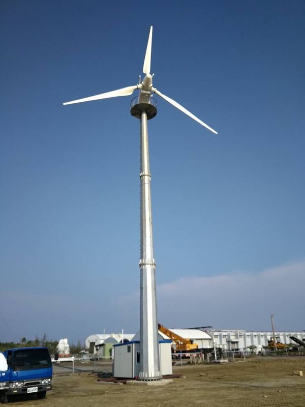 generadores de energía eólica del control del paso del molino de viento del tejado 30kw con apagado/en sistema de rejilla
